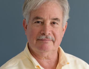 Robert Hoch headshot